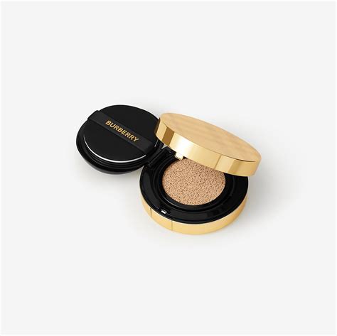 burberry ultimate glow cushion|Ultimate Glow Cushion – 30 Light Warm .